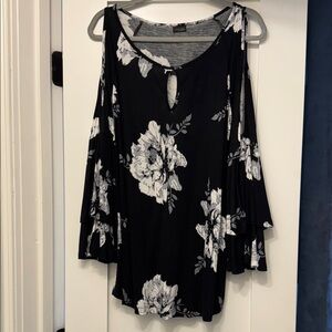 LuLaRoe Black and White Floral Blouse